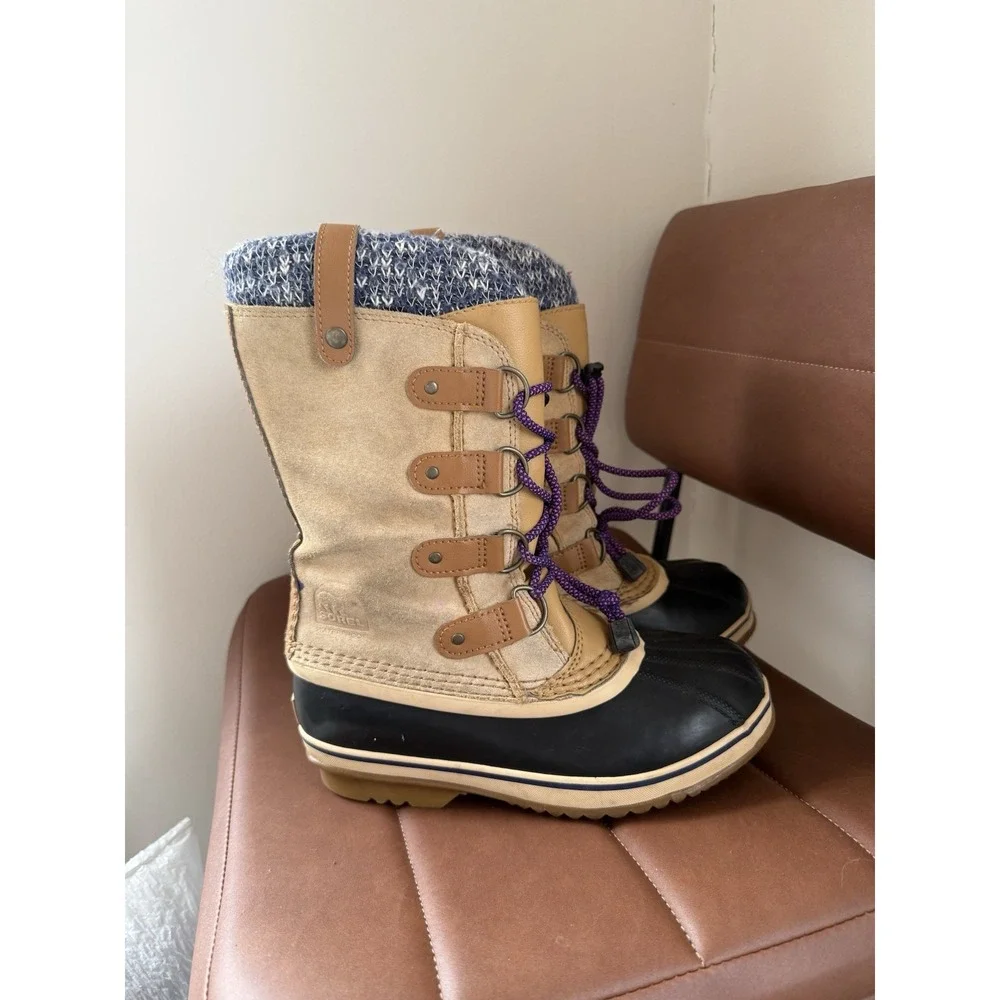 Sorel Joan Size 4 Waterproof Winter Boots‎ Purple And Blue Like New